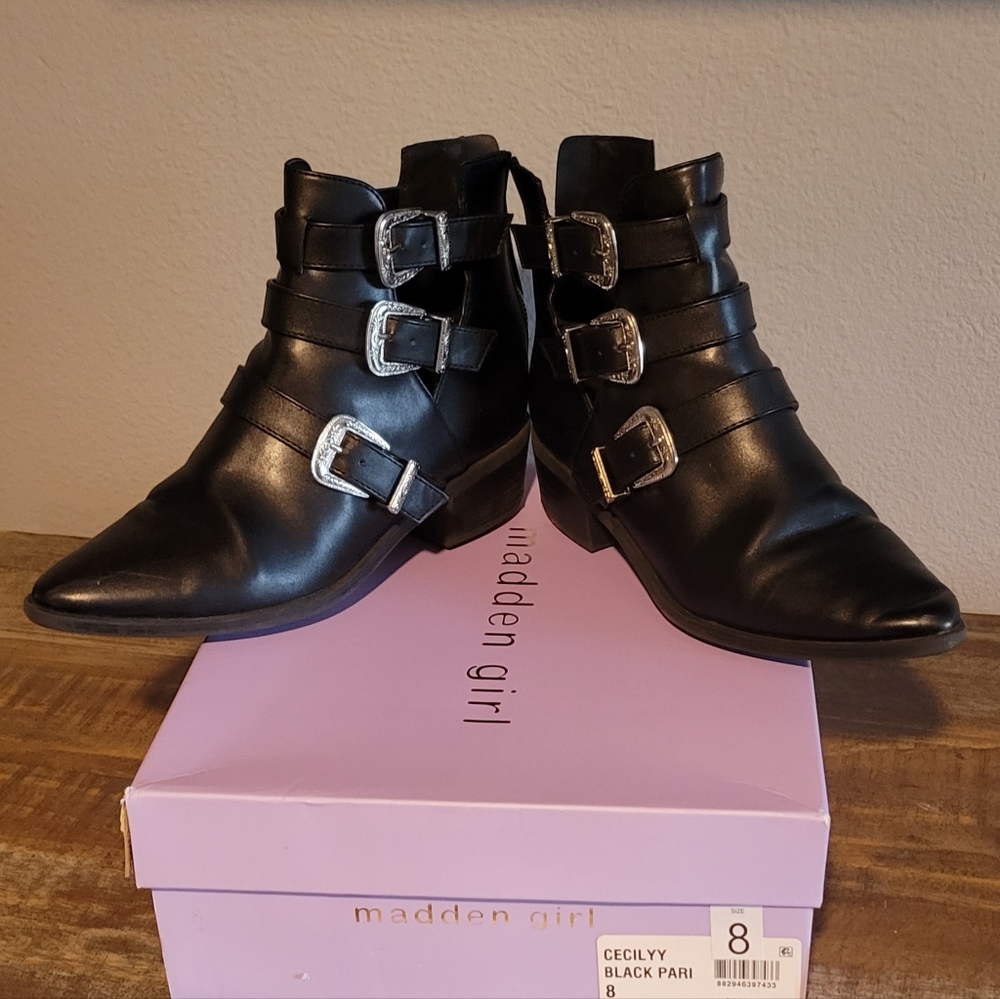 Womens Madden Girl ankle boots/booties